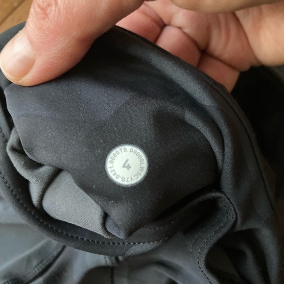 EUC Fast and Free Camo Lululemon Leggings size 4 - Picture 2 of 8